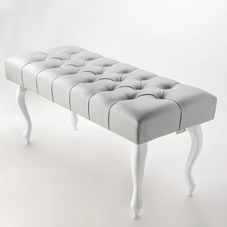 Klasyczna ławka Chesterfield, pikowana, szara skóra, elegancja i komfort