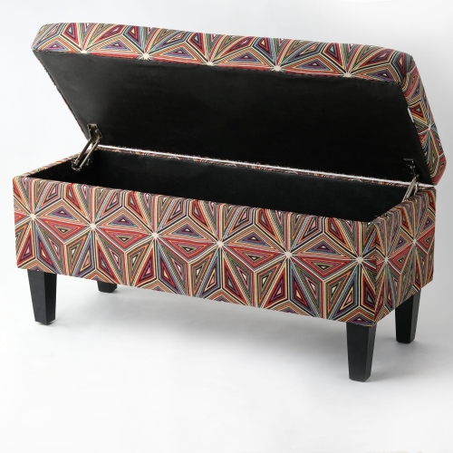 Pufa ze schowkiem z tapicerką w kolorowe kwiaty, idealna do przytulnych wnętrz