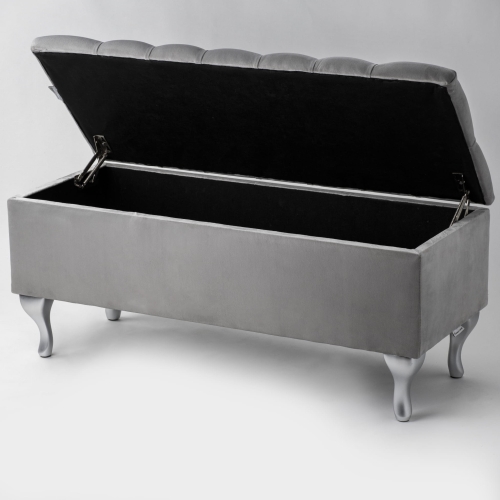 pikowany kufer z siedziskiem w kolorze szarym