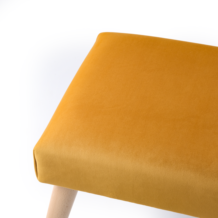 drewniana ławeczka do przedpokoju