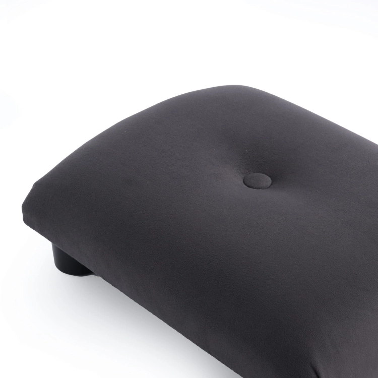 Stylowy grafitowy pikowany podnóżek, komfortowy i estetyczny