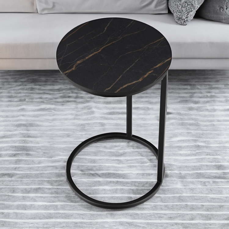 czarny stolik pomocniczy