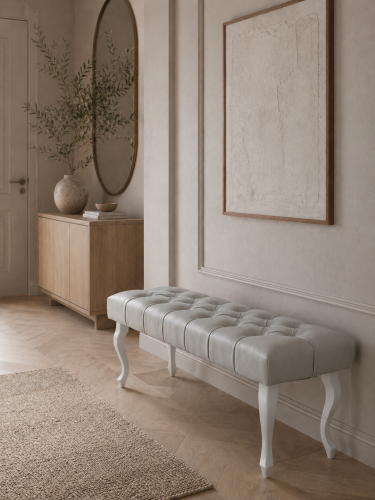 Szara pikowana ławka skórzana w stylu Chesterfield, do salonu lub przedpokoju