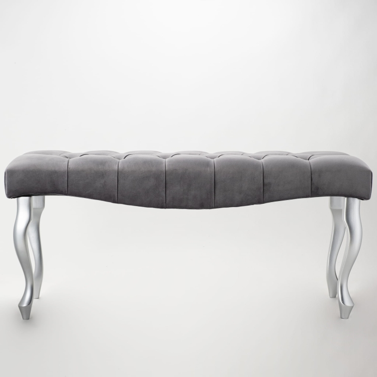 szara ławka z pikowanym siedziskiem w kształcie fali